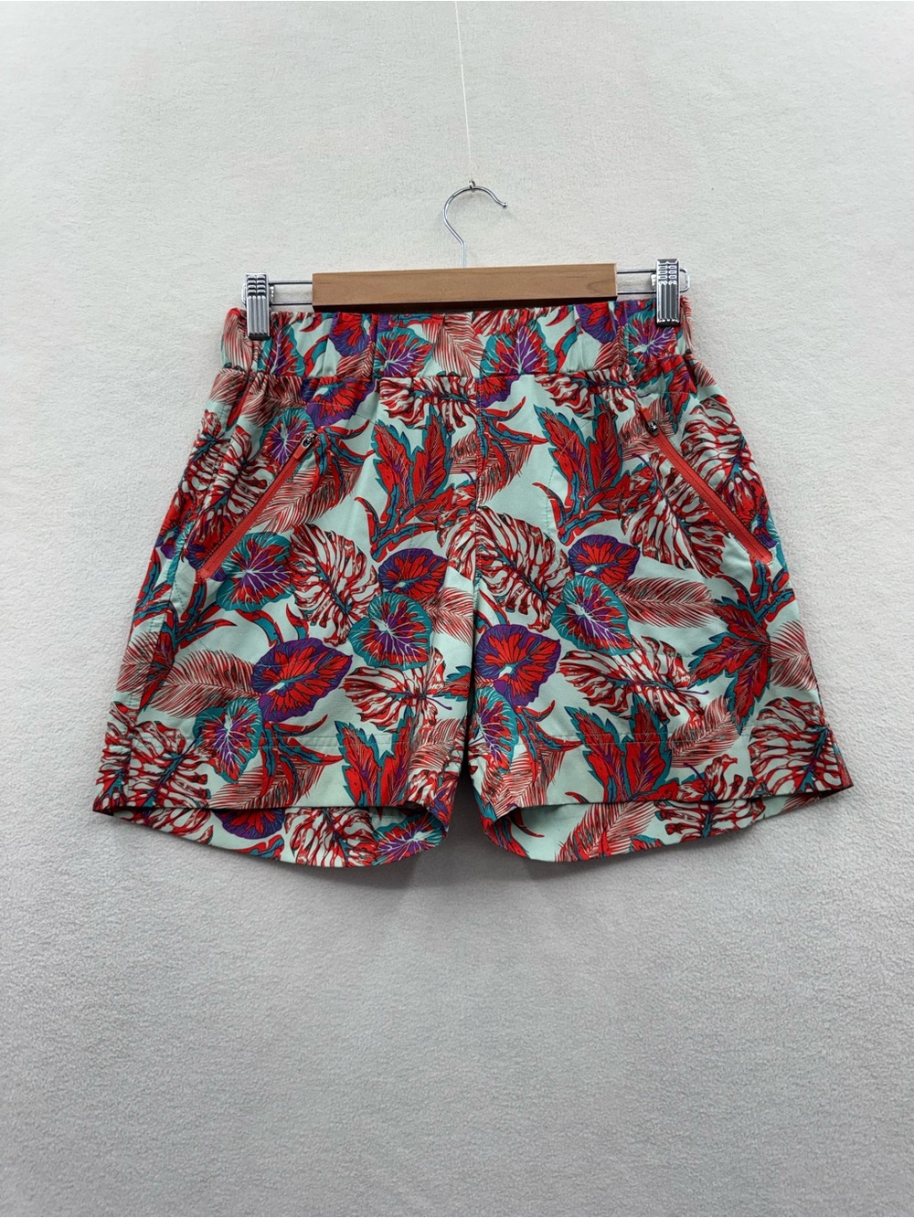 Merrell Women's Small Shorts Hiking Running Lightweight Leaf Print